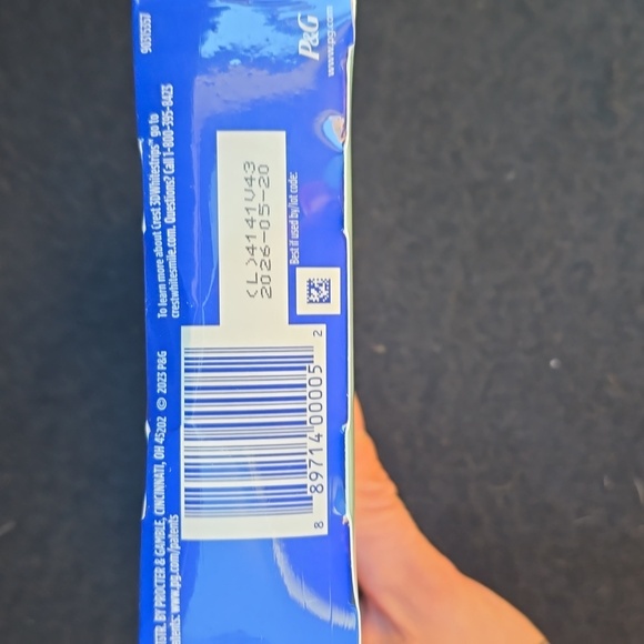 Crest 3D Whitestrips - Picture 3 of 5